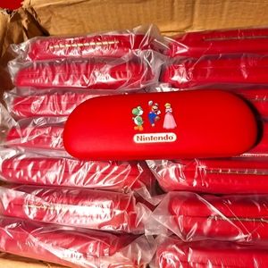 Eyeglasses case, hard leather vintage Nintendo memberbila.